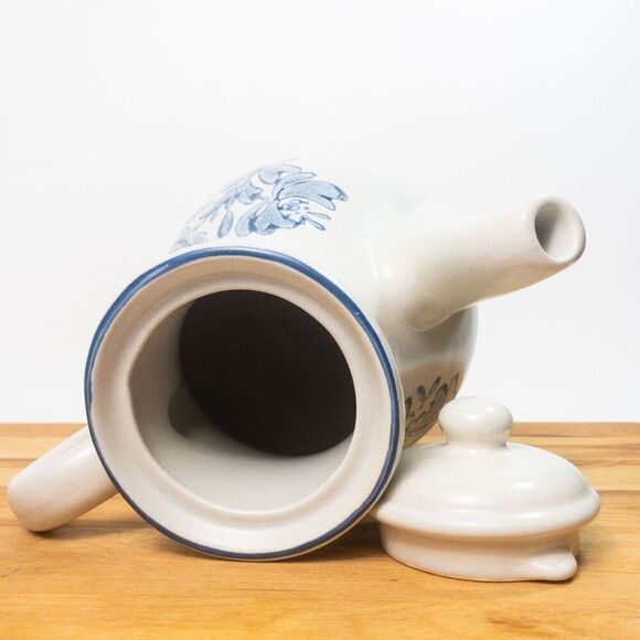 Pfaltzgraff Yorktowne Vintage Ceramic Coffee Pitcher with Lid - Picture 4 of 8